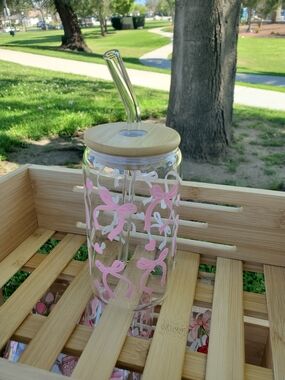 Glass Tumbler with Pink Bow and Heart Motif, Bamboo Lid